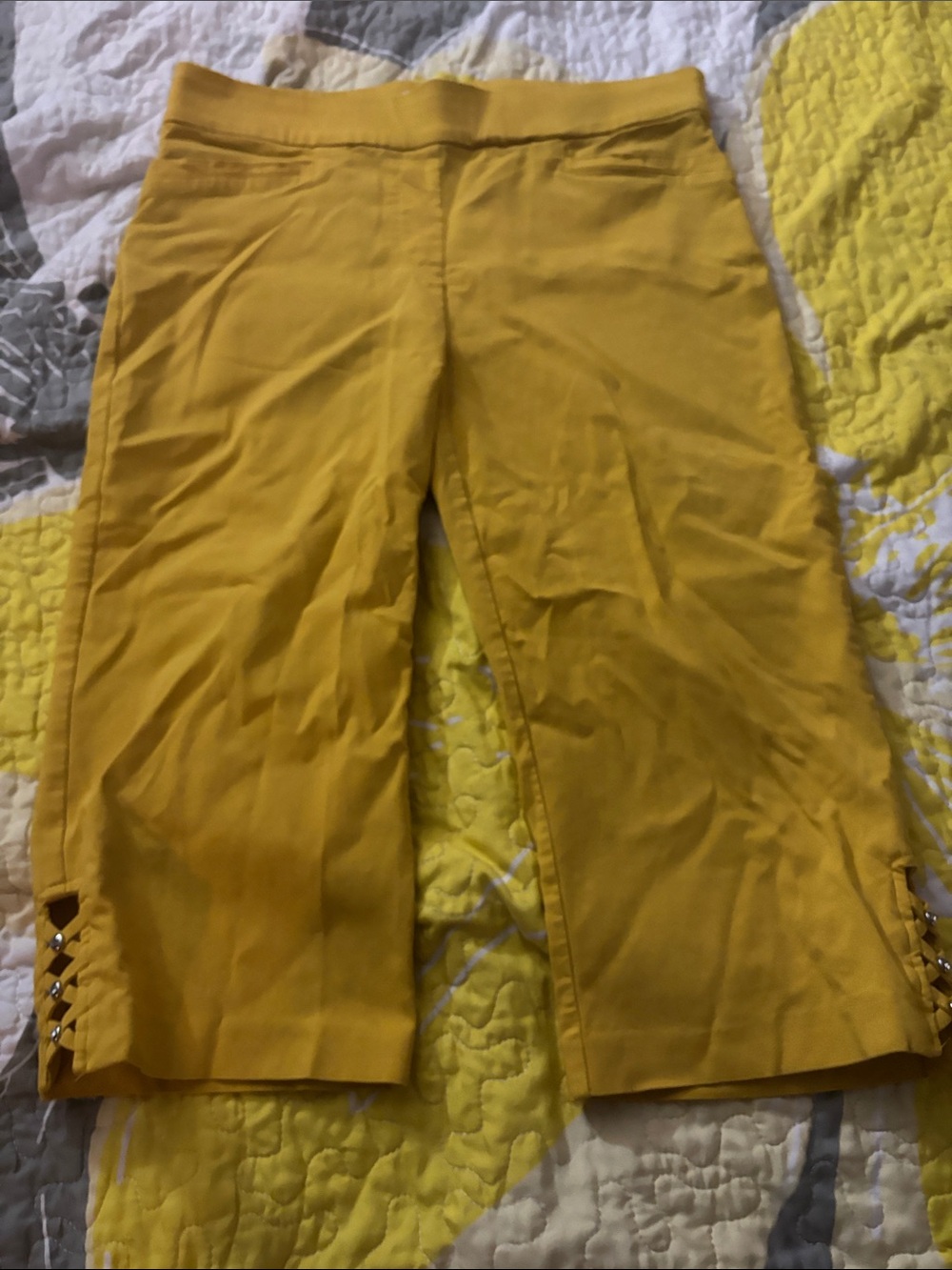 Madison women’s Yellow Capri Leggings with Side Button Detail